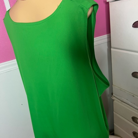 Green Women's Top - Picture 10 of 11